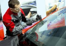 Почему важно быстро отремонтировать стекло в автомобиле