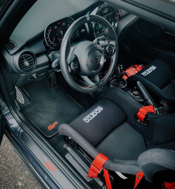 700795b62635e76f1ea517737839c2b1