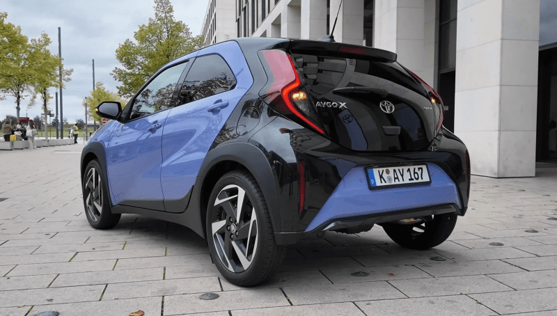 В сети показали самый дешевый кроссовер Toyota с низким расходом топлива 1 a5b8a2aa09f7cc945e5d14881a4be5fd