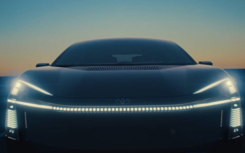 Toyota покажет концепт Corolla будущего 2 539b9137c6f244353b4d435c958b308a