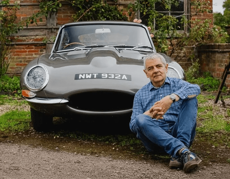 Роуэн Аткинсон продает свой эксклюзивный спорткар Jaguar с интересной историей (ФОТО) 1 b61fddefd85ecd5b8472db572d28675a