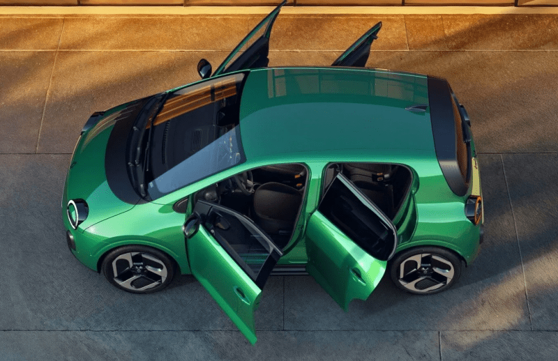 Долгожданная доступная модель Renault подробно показана на новых фотографиях 1 7b64910b6059318f38e3eeb9e8bf238c