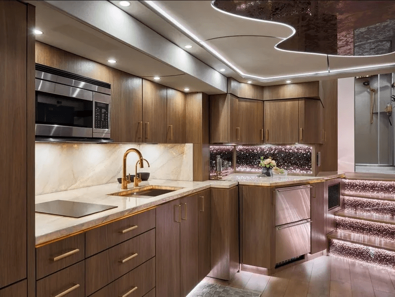 Дворец на колесах: как выглядит самый дорогой автодом в мире за $5 млн (ФОТО) 3 0b4b6fd3abc0aae273f40ef77d742f5f