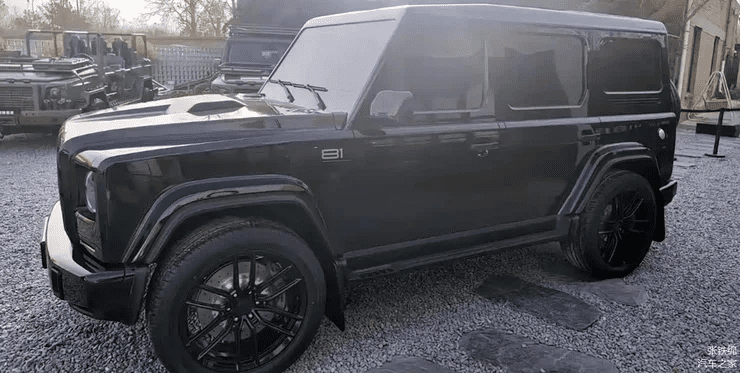 Новый китайский внедорожник оказался гибридом Gelendvagen, Jeep и Land Rover (ФОТО) 3 7ffdbca38153e171fad14a2f4492cb8f