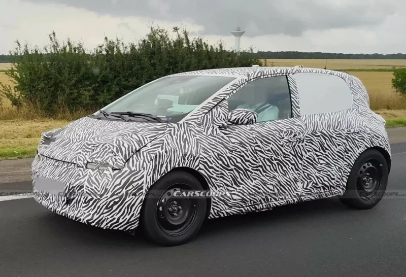 Долгожданного бюджетника Renault показали на первых фотографиях 1 0b004cfc6d1676c24c878f14d8562c84