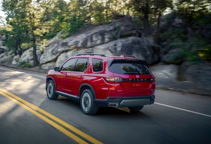 16d32b950320eb6b3e2b34c4e689d4d1